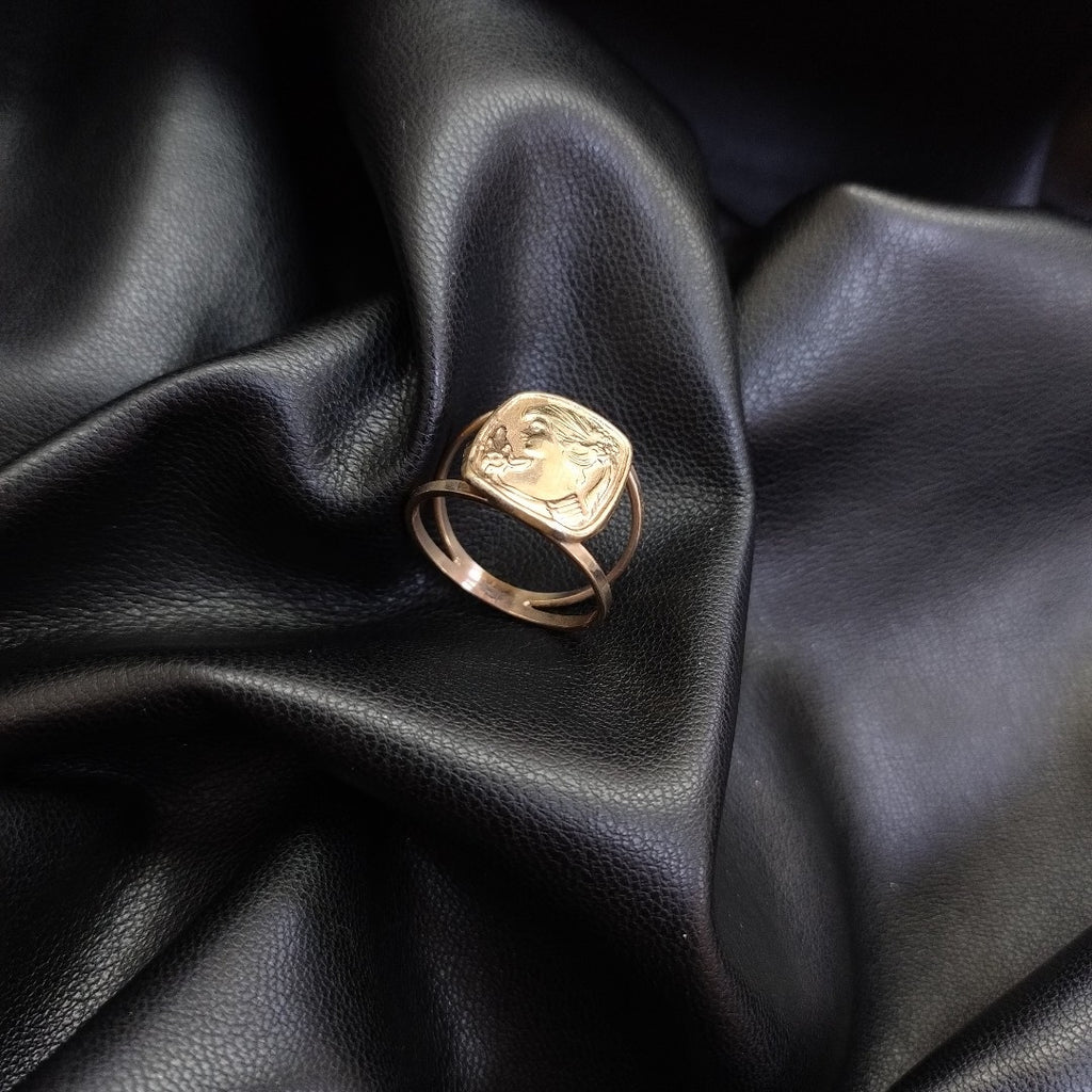 ANILLO ORO 10 K 2,50 GRMS (SEMINUEVO)