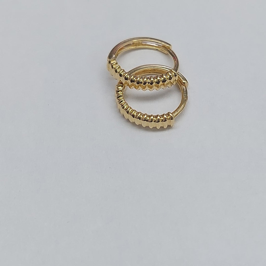 HUGGIES ORO 14K 1.2 (NUEVO)