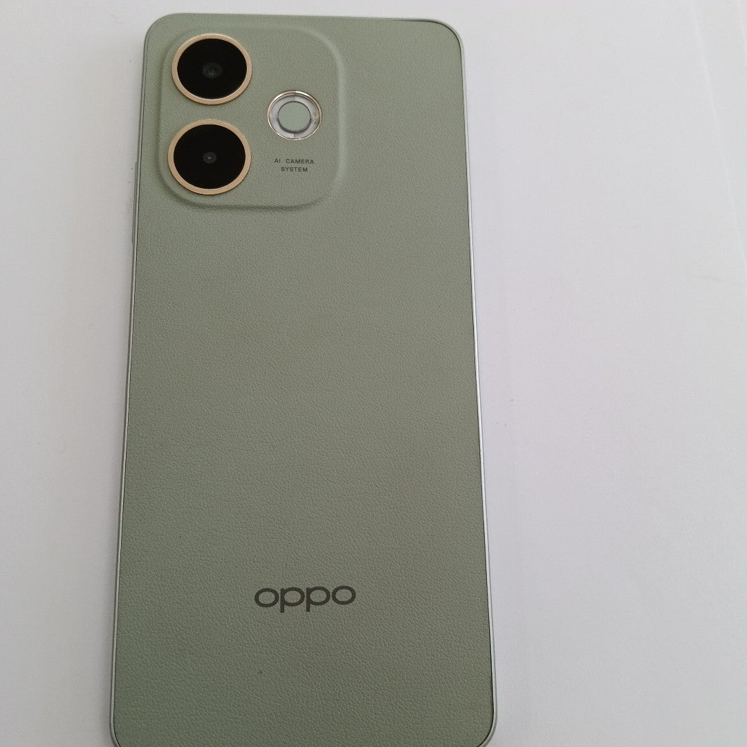 CELULAR OPPO A5 PRO CPH2711 (2025) 256 GB 8 GB RAM (SEMINUEVO)
