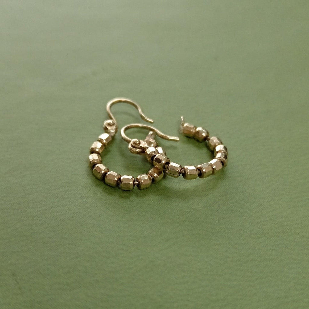 ARETES PAR ORO 10 K 1,10 GRMS (SEMINUEVO)