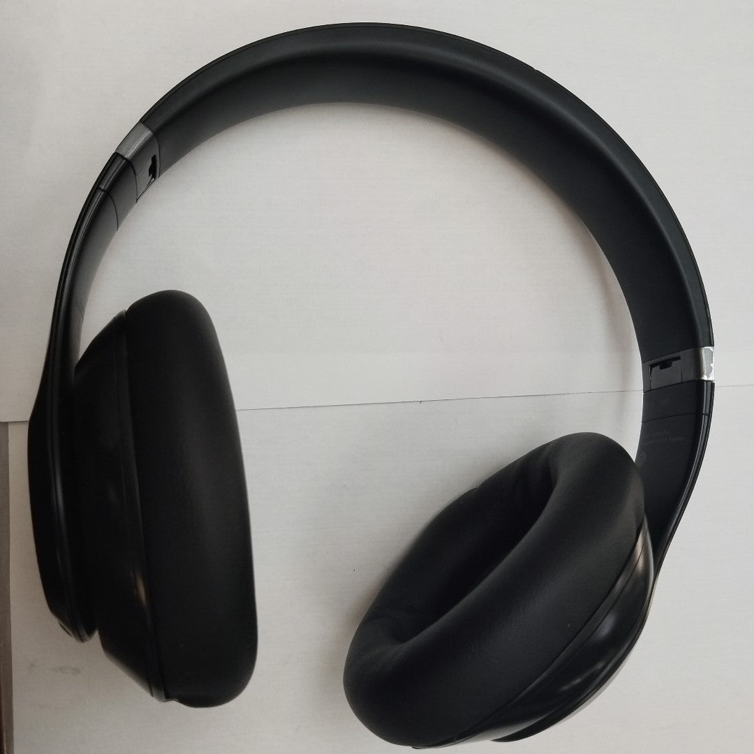 AUDIFONOS BEATS STUDIO PRO INALAMBRICO OVER EAR (SEMINUEVO)