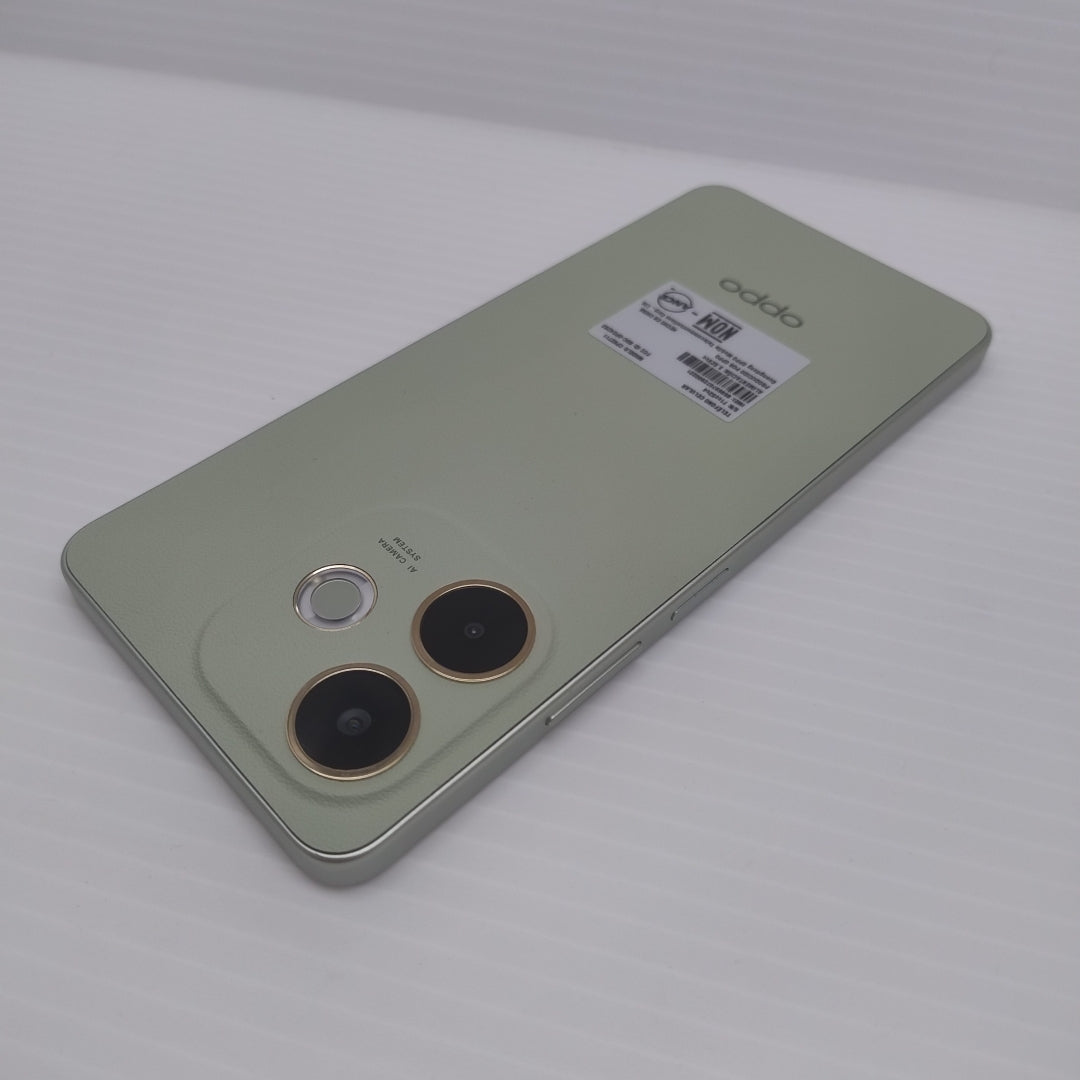 CELULAR OPPO A5 PRO CPH2711 (2025) 256 GB 8 GB RAM (SEMINUEVO)