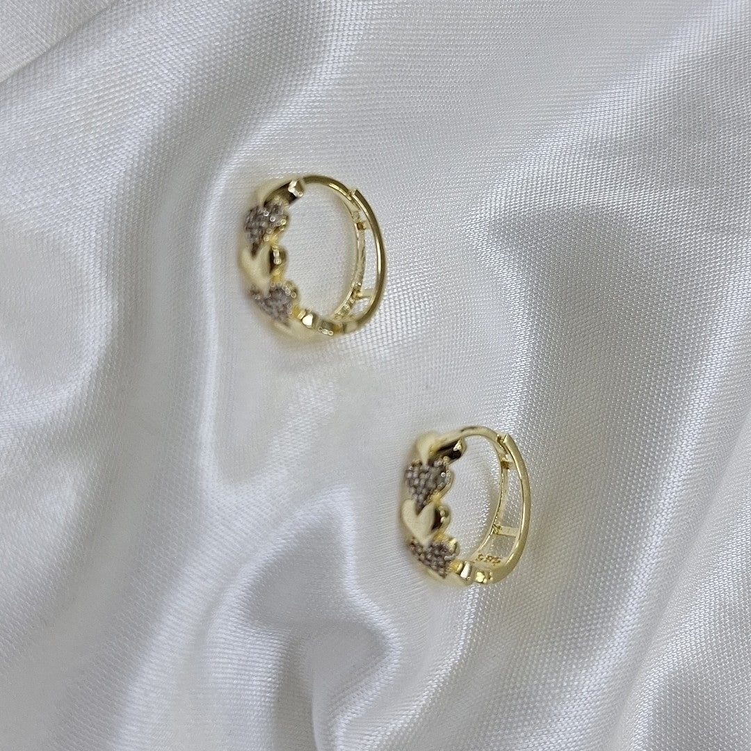 HUGGIES ORO 14K 2.8 (NUEVO)