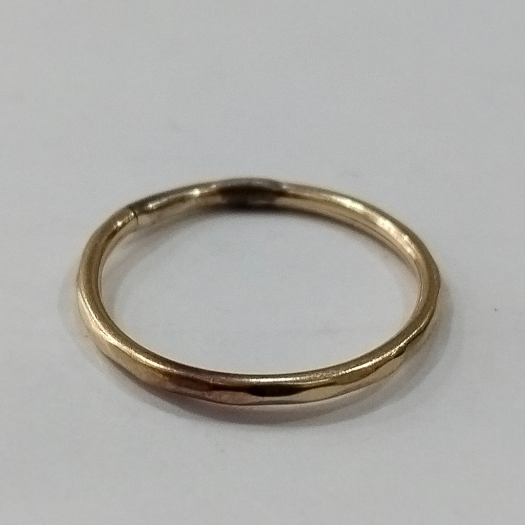 ANILLITO ORO 10 K 0.5 GRMS (SEMINUEVO)