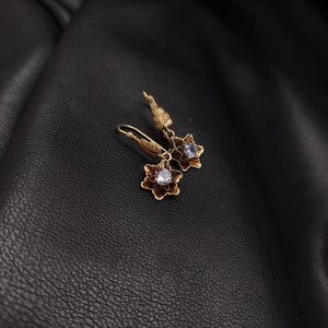 ARETES PAR ORO 8 K 0,90 GRMS (SEMINUEVO)