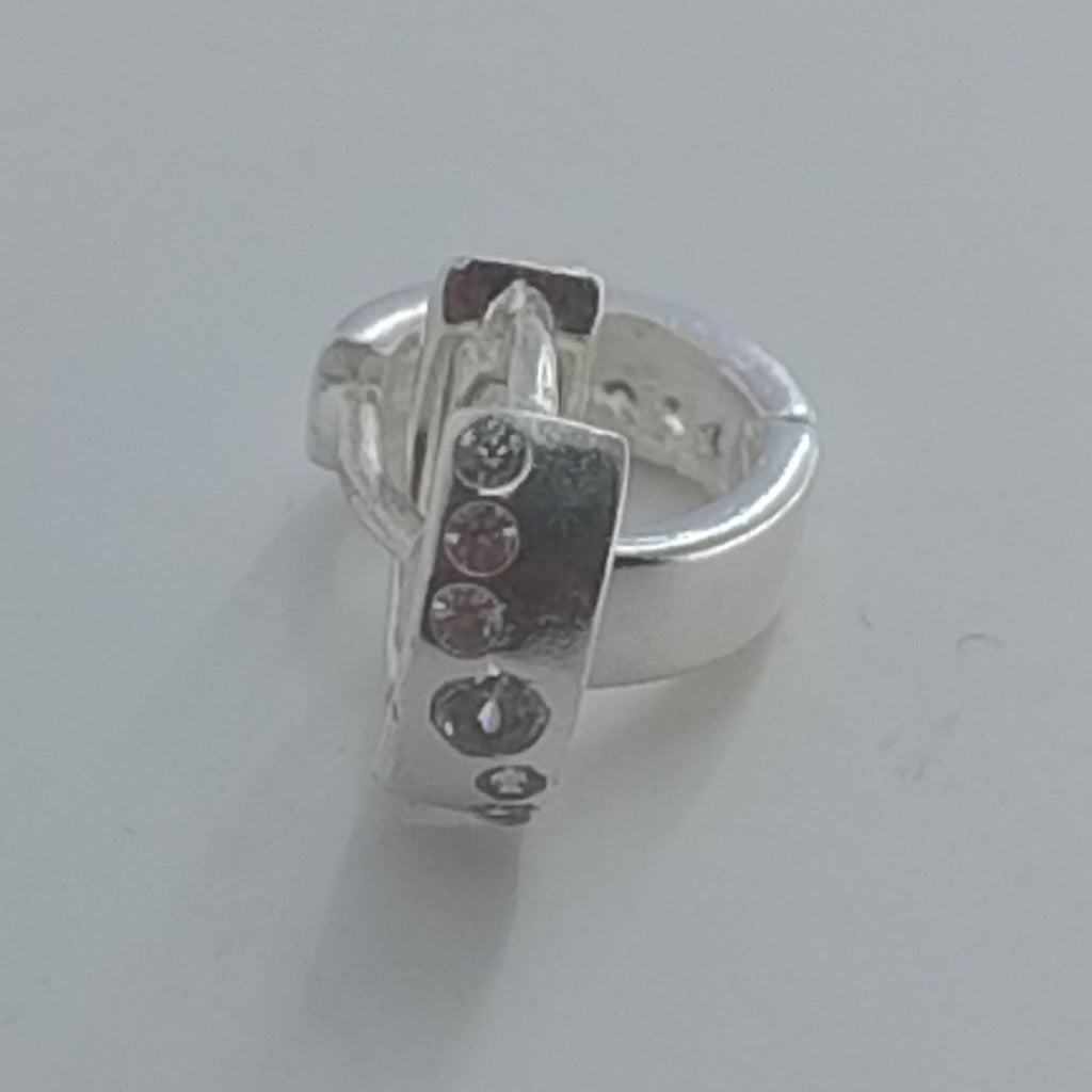 ARRACADAS C/CIRCONIAS PLATA .925 2.4 GR (NUEVO)