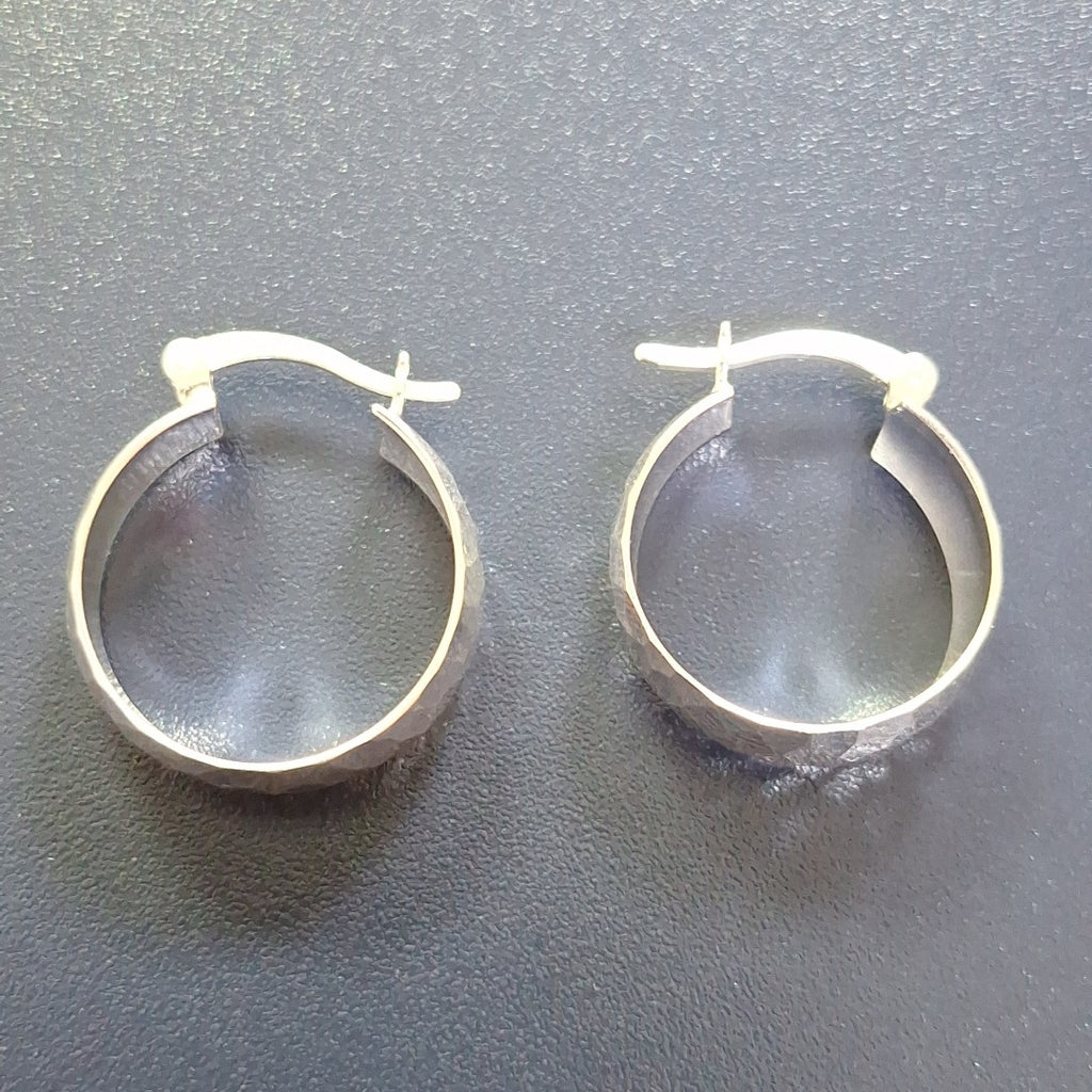 ARETES ARRACADAS FACETADAS PLATA .925 2.8 GR (NUEVO)