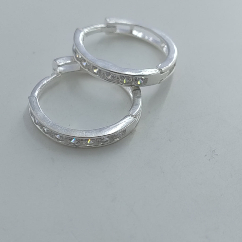 ARRACADAS C/CIRCONIAS PLATA .925 2.1 GR (NUEVO)