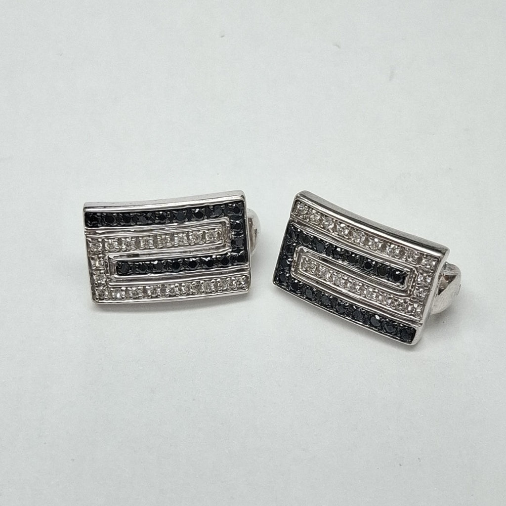 ARETES PAR ORO BLANCO 14 K 6,80 GRMS (SEMINUEVO)