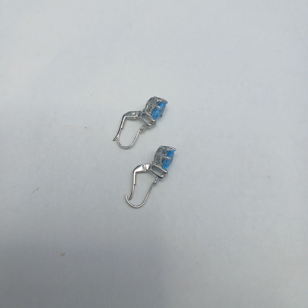 ARETES PAR ORO BLANCO 14 K 3,70 GRMS (SEMINUEVO)