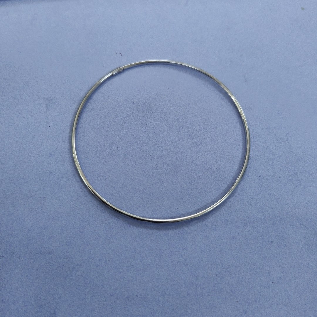 PULSERA RIGIDA ORO BLANCO 10 K 1.9 GRMS (SEMINUEVO)