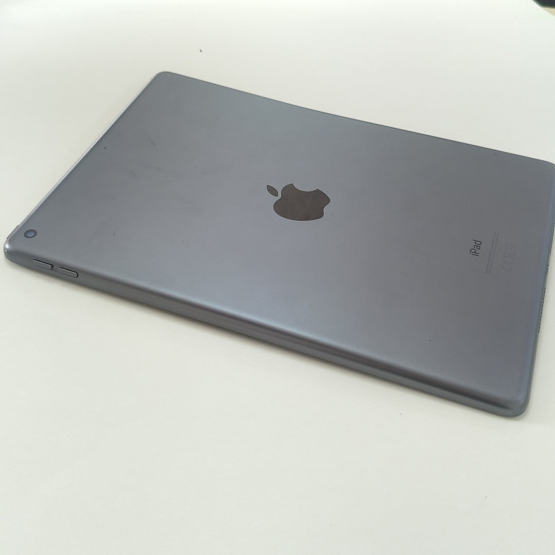 TABLETA APPLE IPAD 9 A2602 64 GB 3 GB RAM (SEMINUEVO)