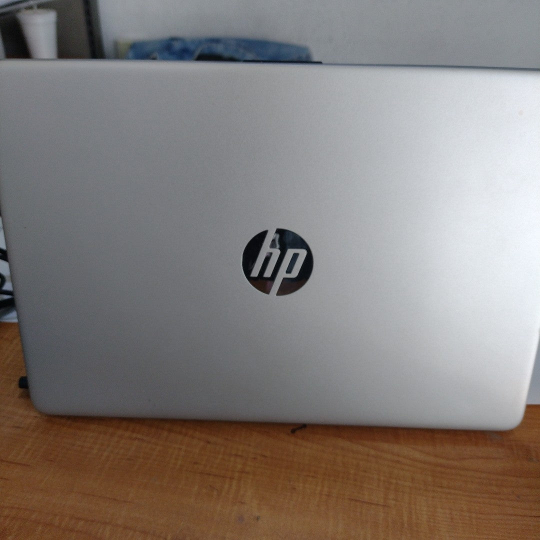 LAPTOP HP 14-DQ0530LA (2024) 256 GB SSD 8 GB RAM (SEMINUEVO)