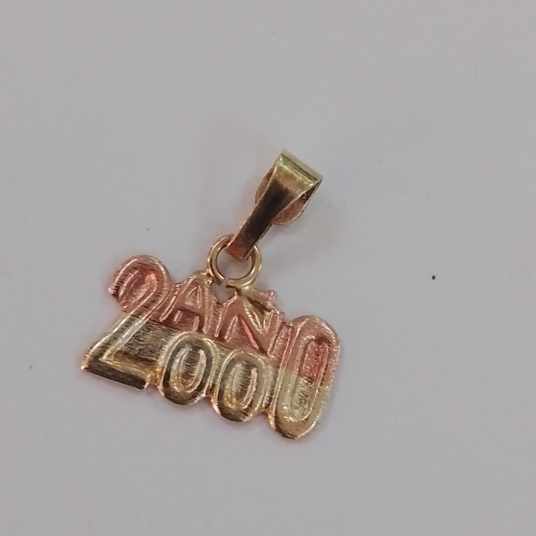 DIJE ORO COMBINADO 8 K 0,60 GRMS (SEMINUEVO)