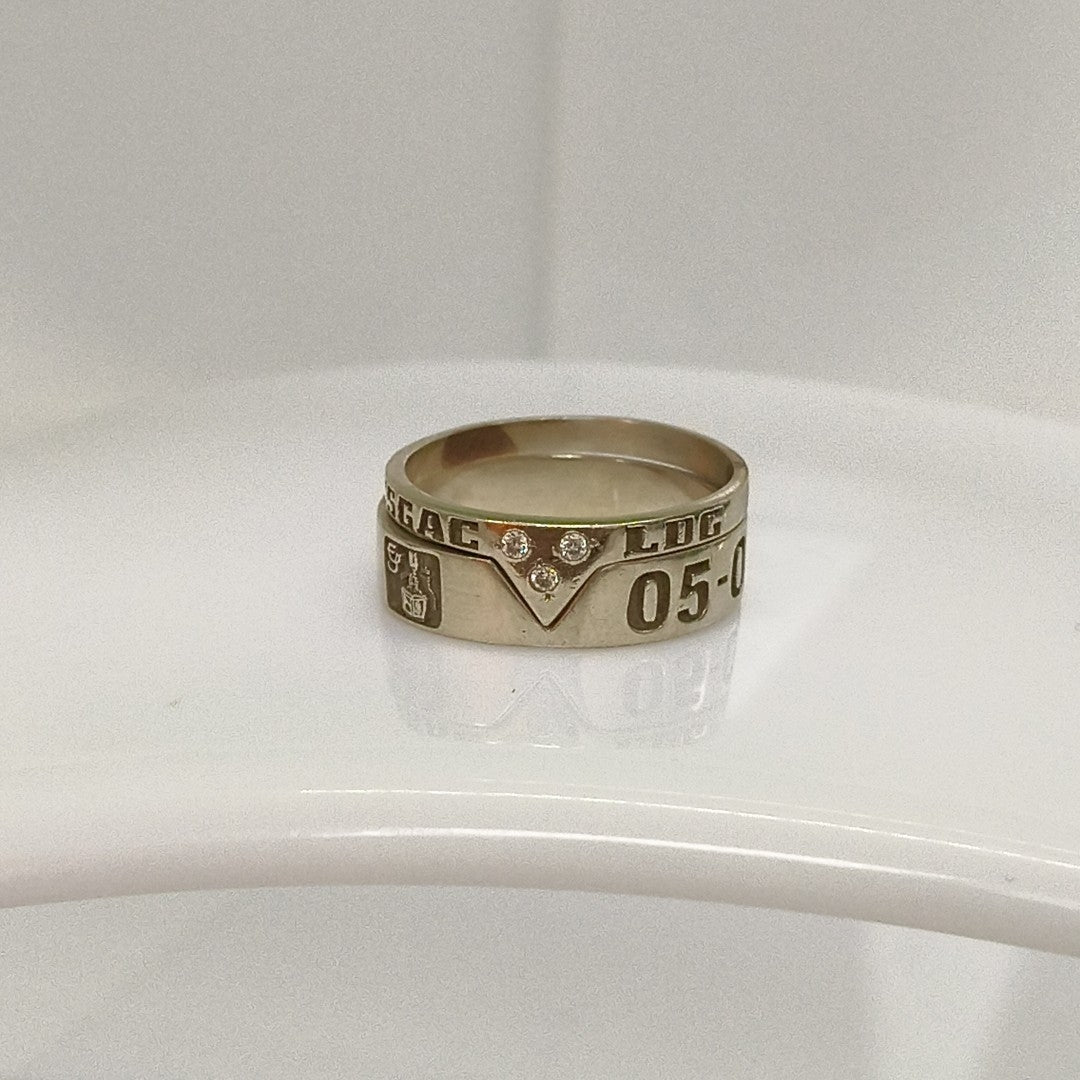 ANILLO DE GRADUACIÓN ORO 14 K 4,70 GRMS (SEMINUEVO)