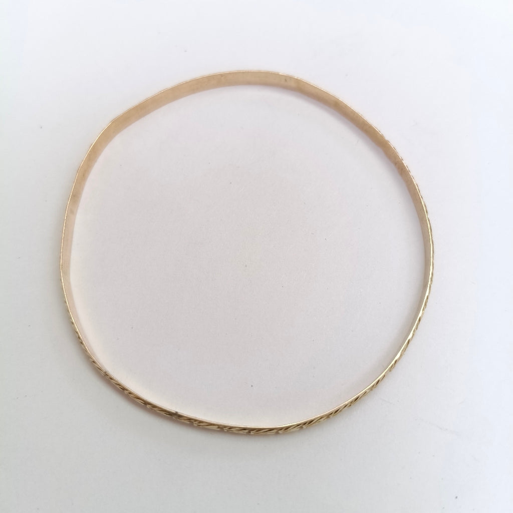 PULSERA RIGIDA ORO 8 K 5.5 GRMS (SEMINUEVO)