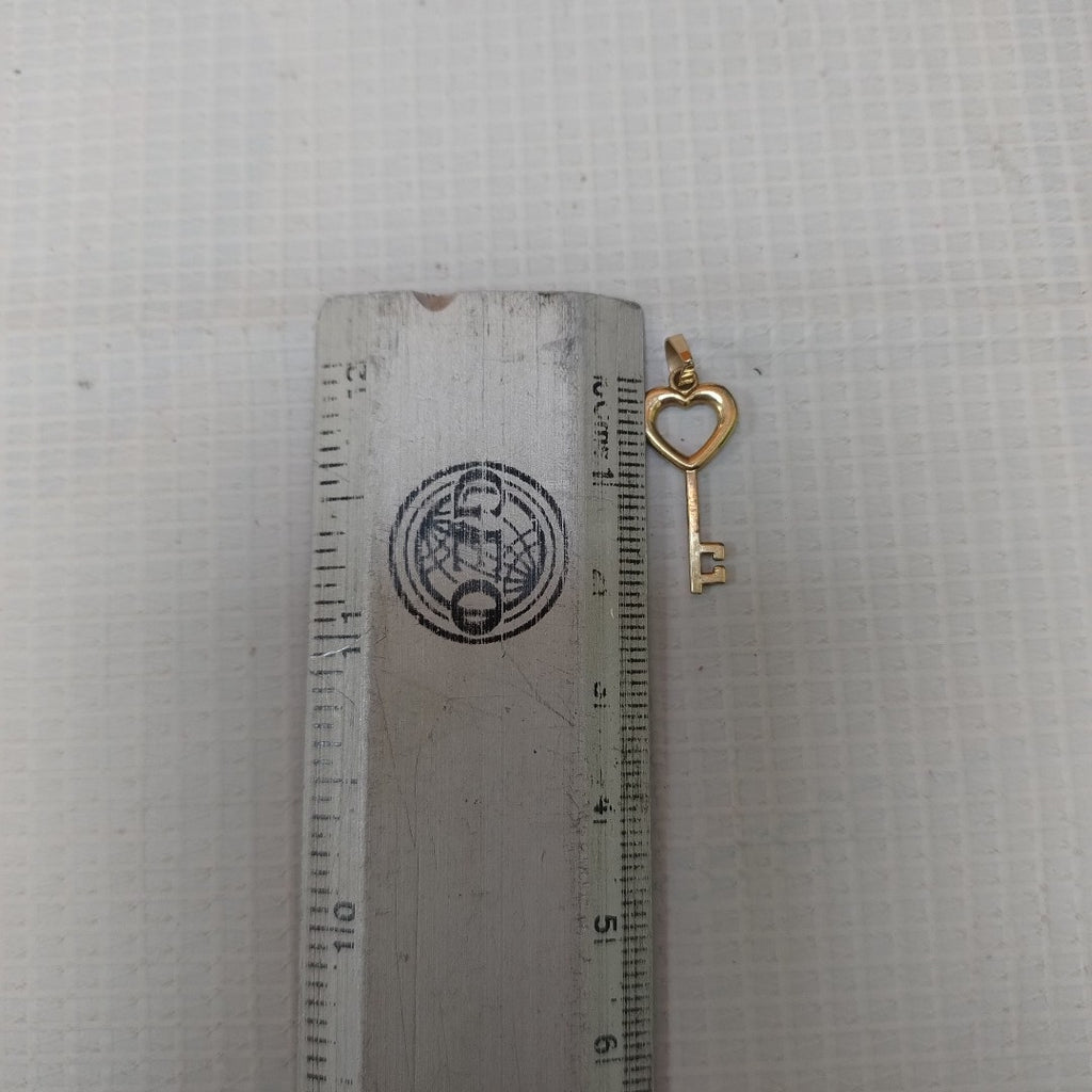 DIJE ORO 10 K 0.7 GRMS (SEMINUEVO)