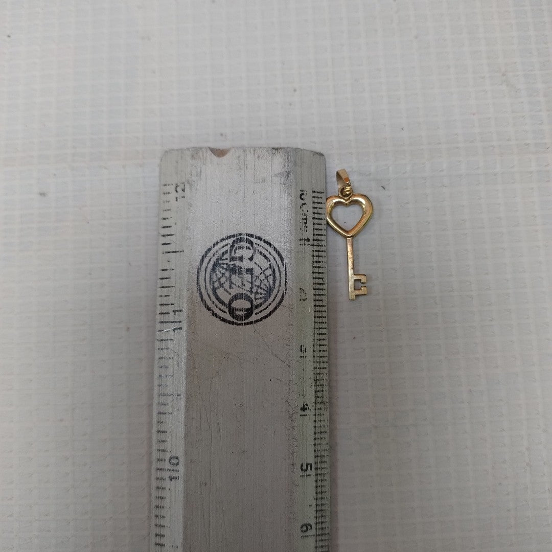 DIJE ORO 10 K 0.7 GRMS (SEMINUEVO)