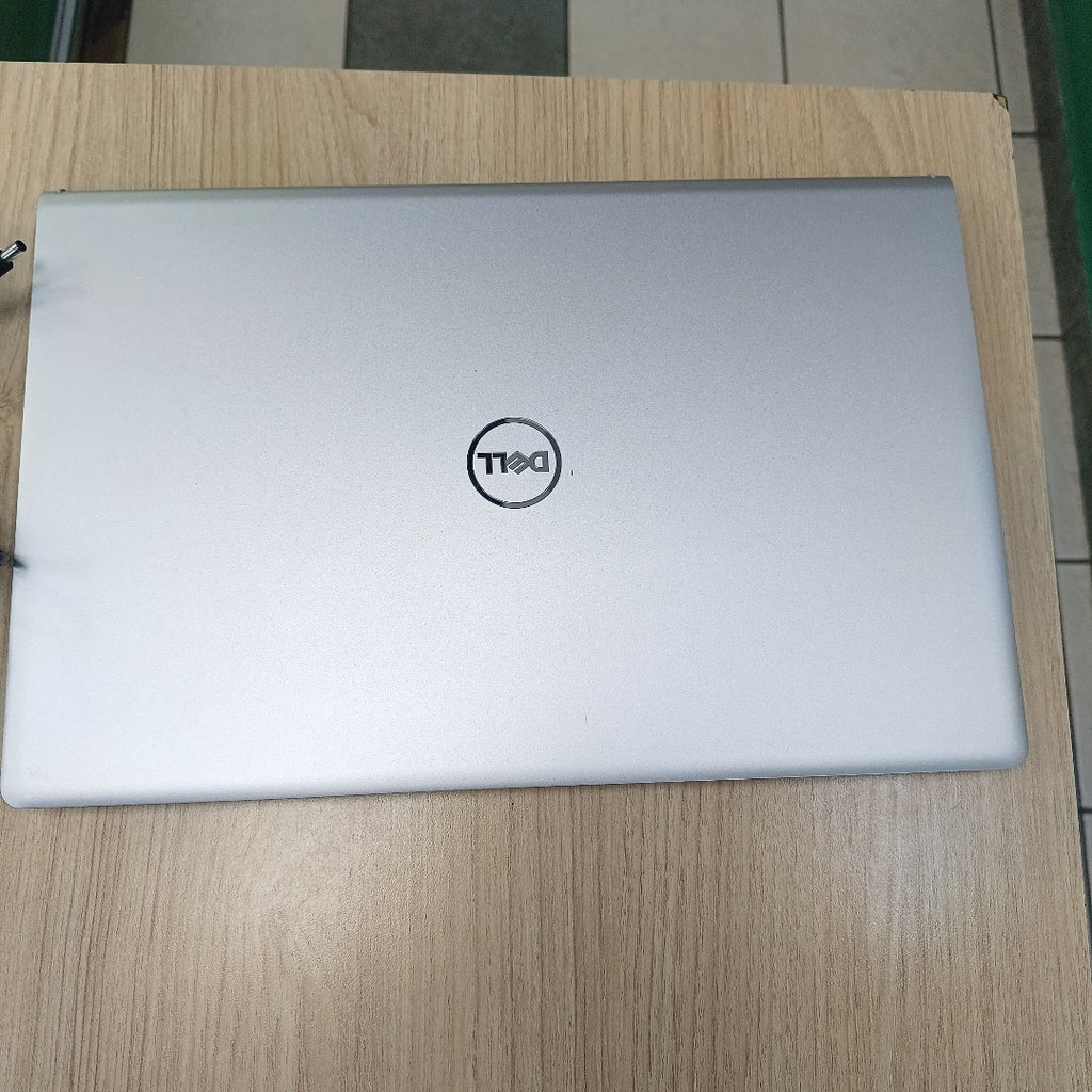LAPTOP DELL 15 DC15255 (2025) 512 GB SSD 8 GB RAM (SEMINUEVO)