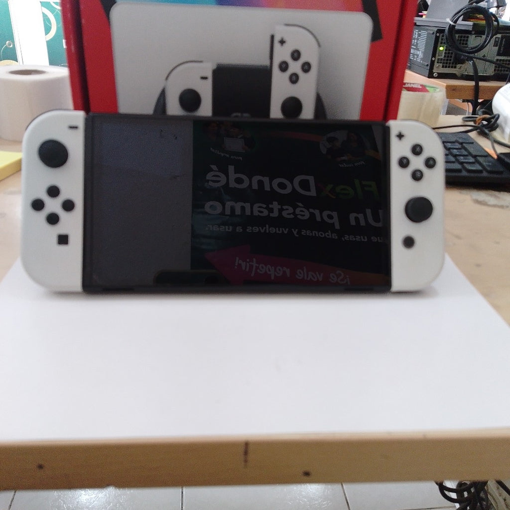 CONSOLA DE VIDEOJUEGO NINTENDO SWITCH OLED 64 GB (SEMINUEVO)
