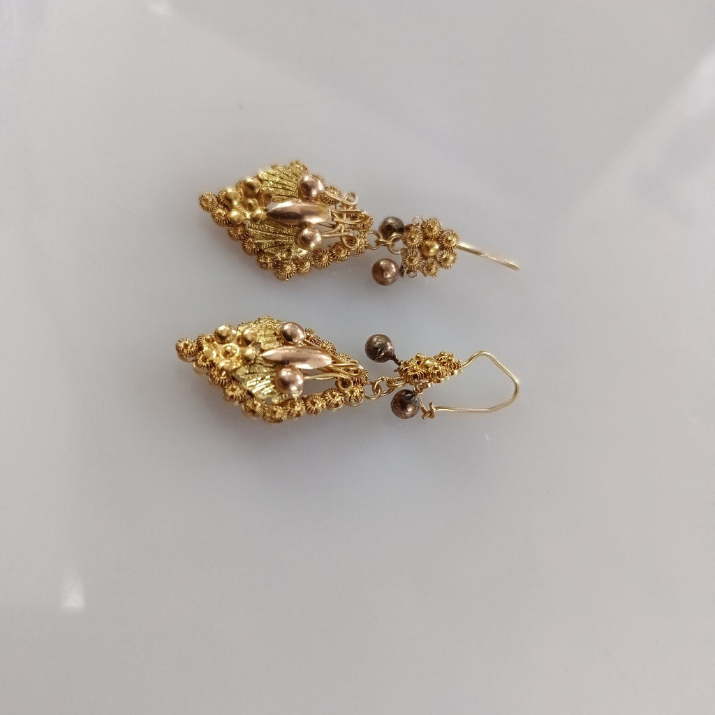 ARETES PAR ORO 8 K 3,40 GRMS (SEMINUEVO)
