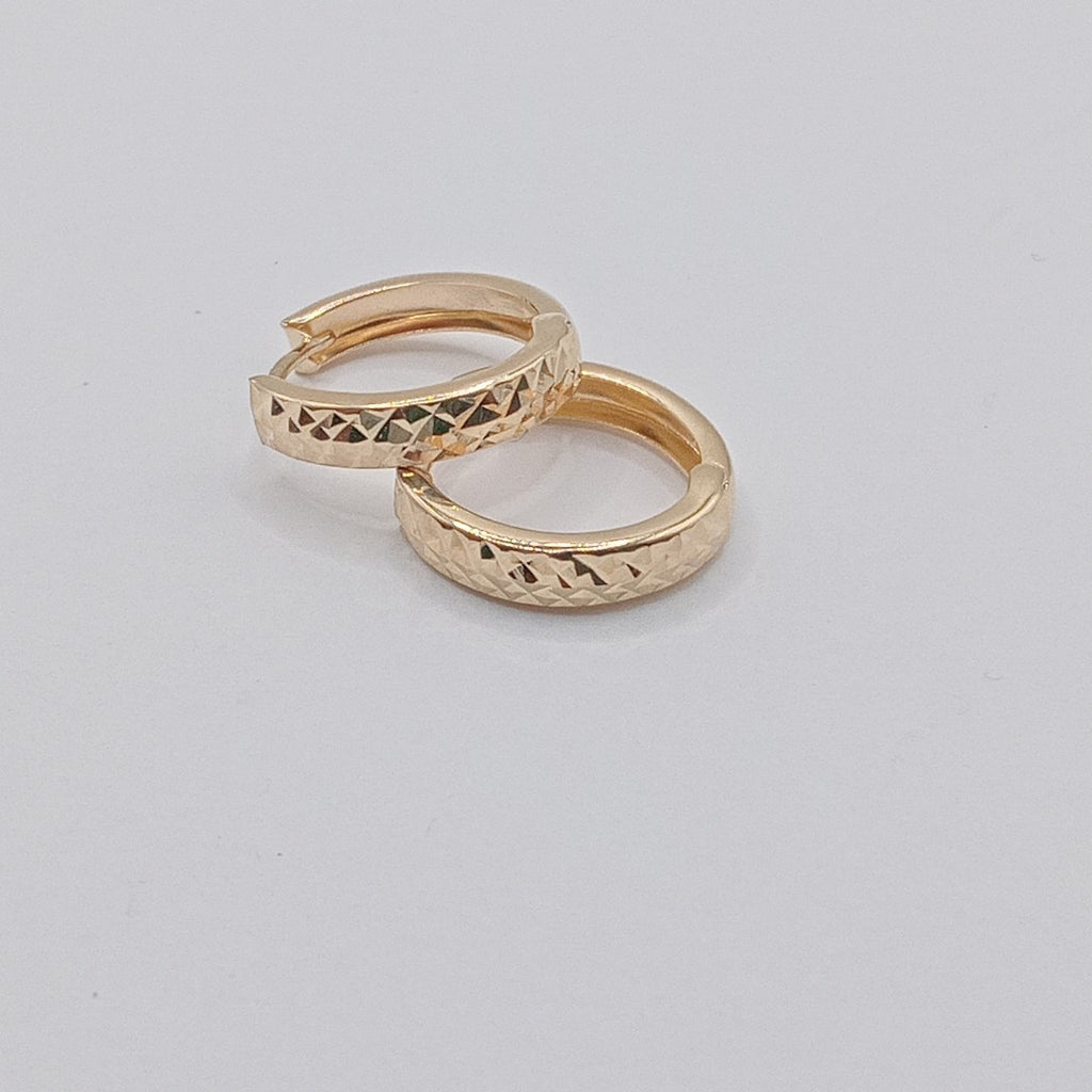 HUGGIES ORO 14K 1.6 (NUEVO)