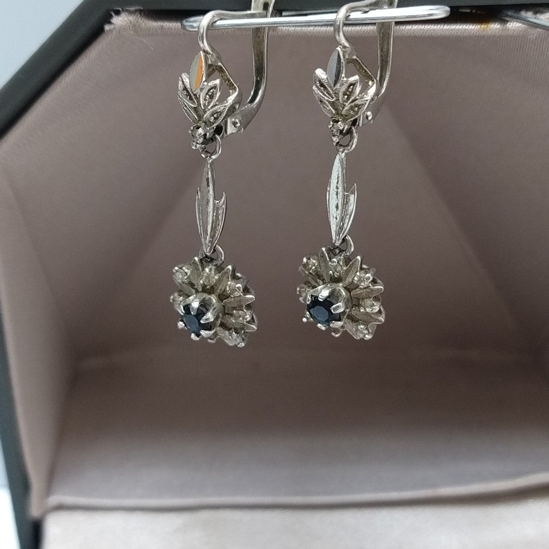 ARETES PAR ORO BLANCO 18 K 5,00 GRMS (SEMINUEVO)