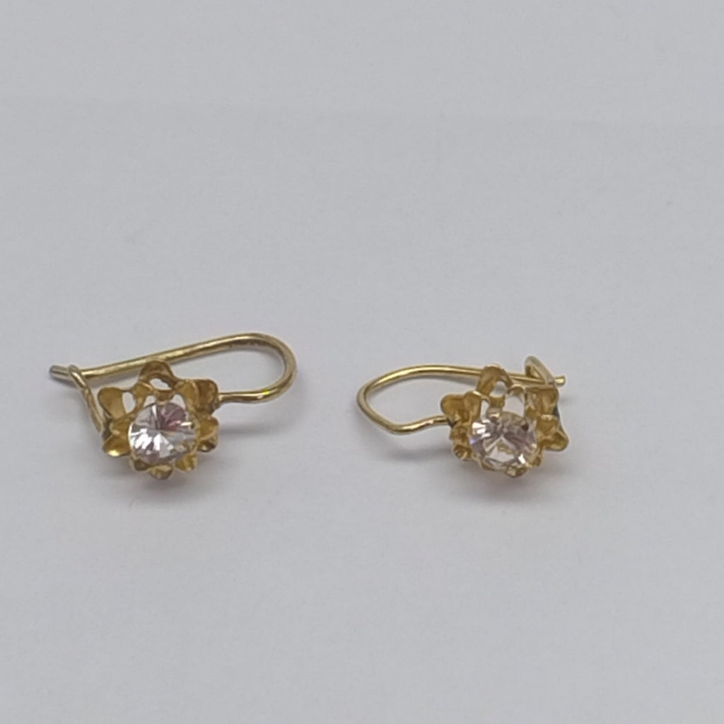ARETES PAR ORO 8 K 0.8 GRMS (SEMINUEVO)
