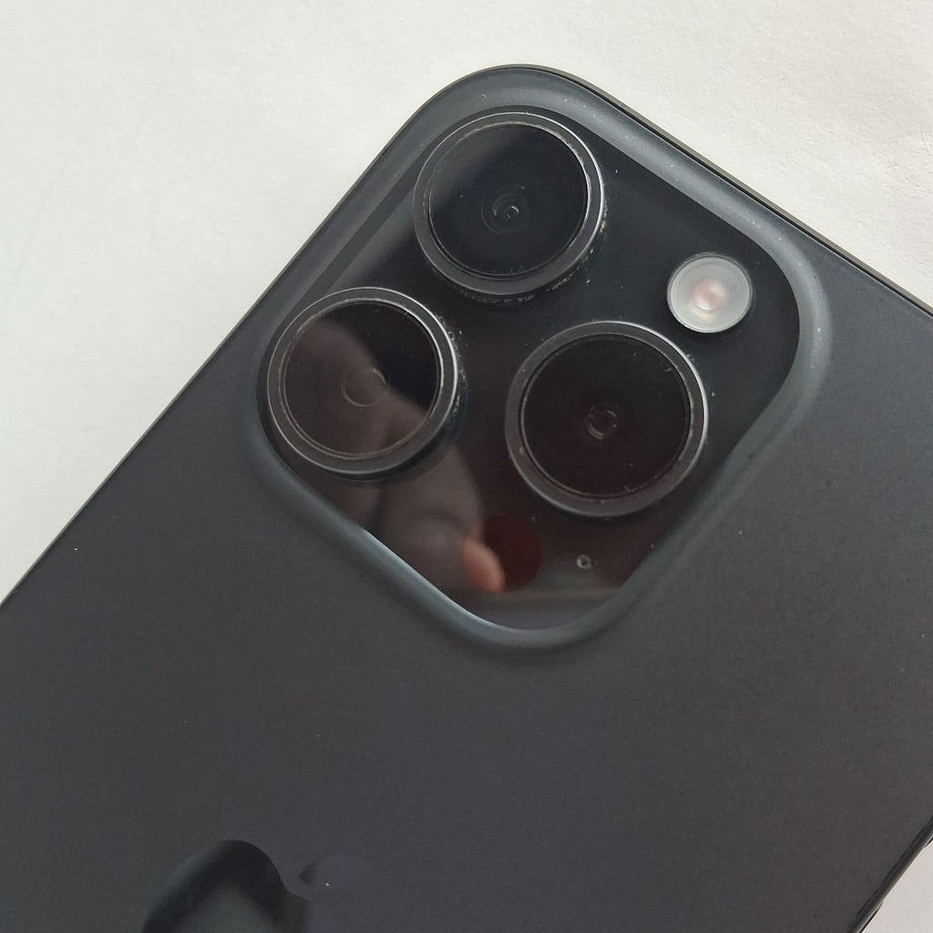 CELULAR APPLE IPHONE 15 PRO A3101 256 GB 8 GB RAM (SEMINUEVO)