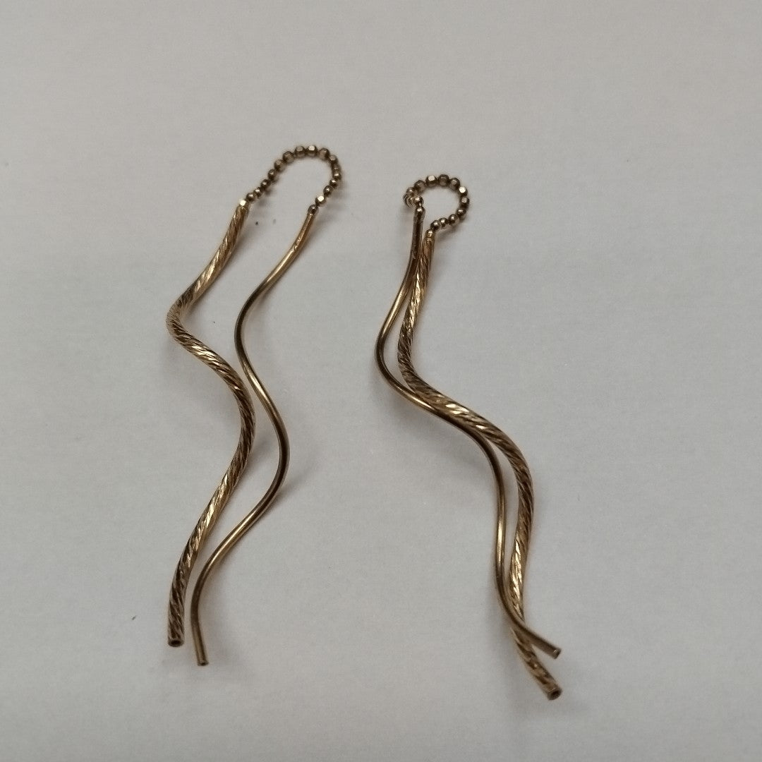 VIOLADORES PAR ORO 14 K 2.3 GRMS (SEMINUEVO)