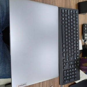 LAPTOP LENOVO IDEAPAD SLIM 3 15IRU8 (2023) 1 TB SSD 16 GB RAM (SEMINUEVO)