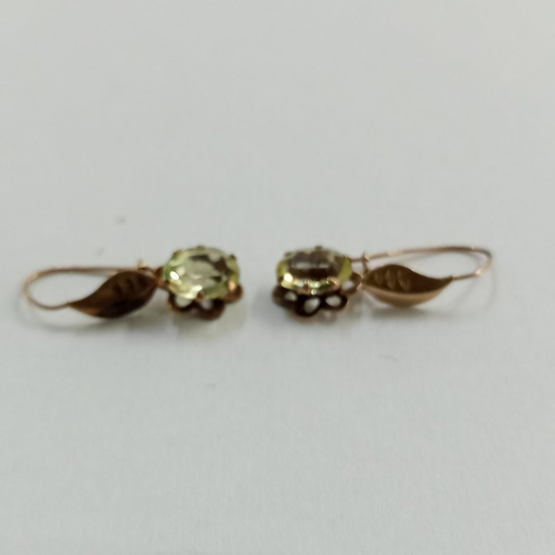 ARETES PAR ORO 8 K 1.2 GRMS (SEMINUEVO)