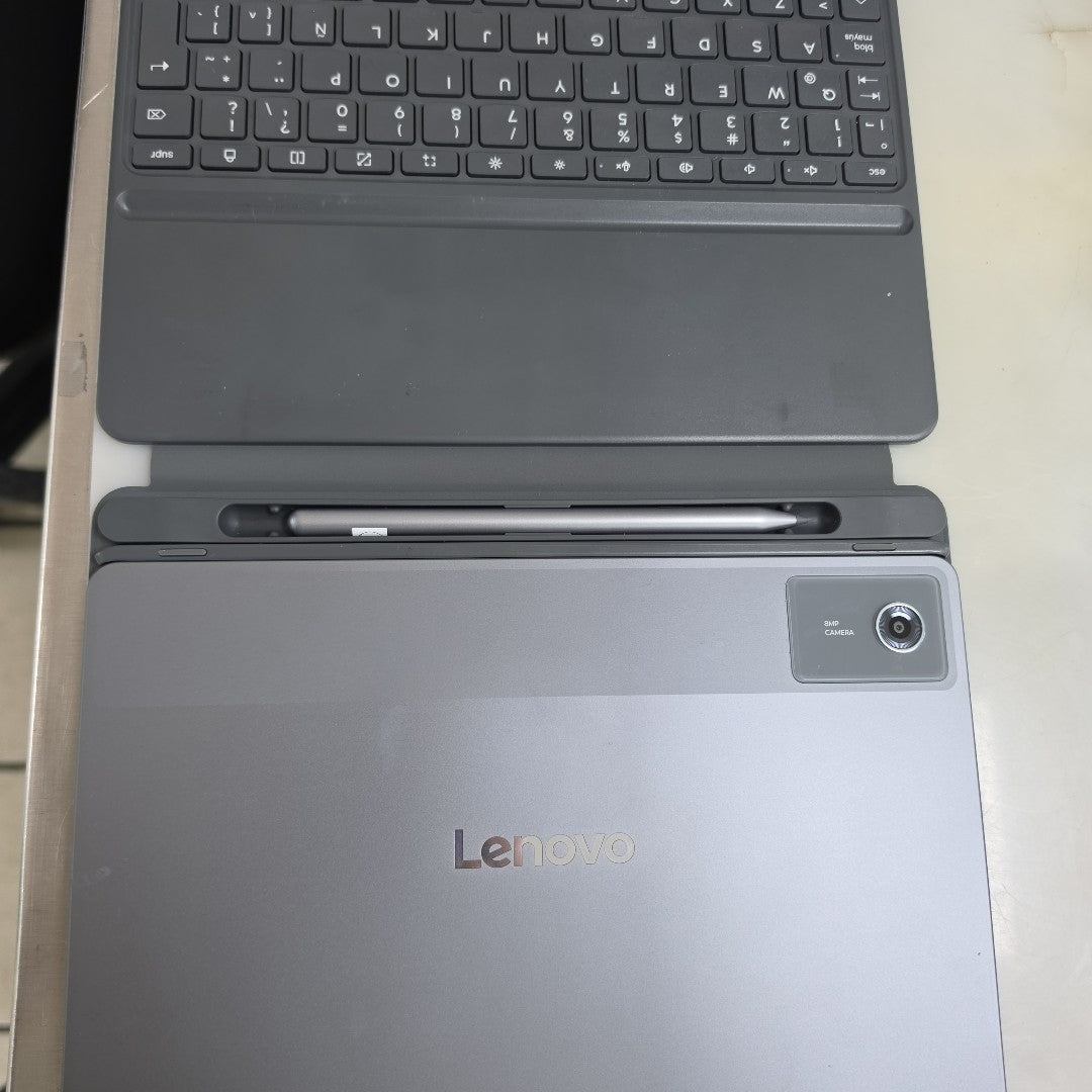 TABLETA LENOVO IDEATAB TB336FU (2025) 128 GB 8 GB RAM (SEMINUEVO)