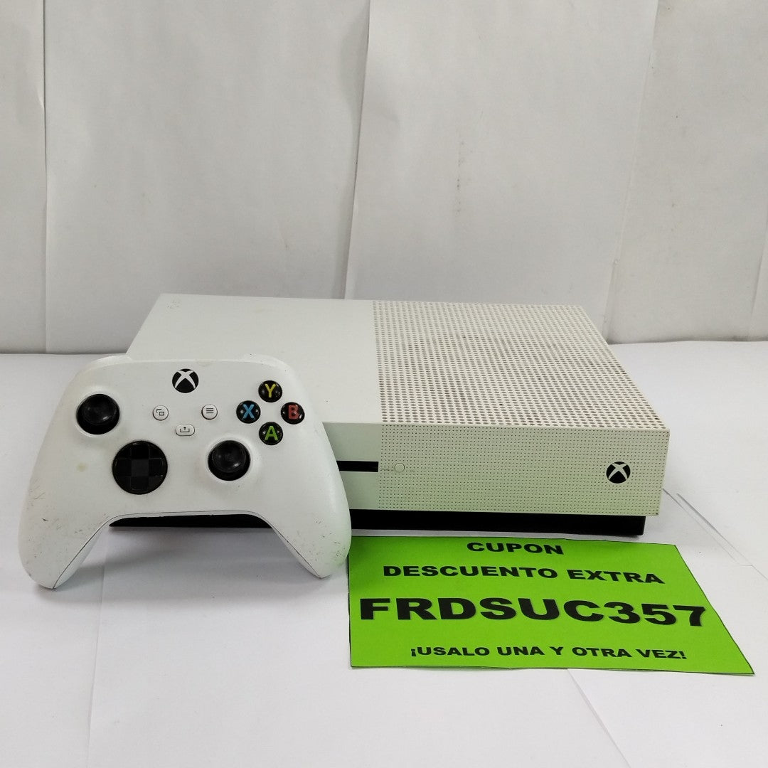 CONSOLA DE VIDEOJUEGO MICROSOFT XBOX ONE S 1 TB (SEMINUEVO)