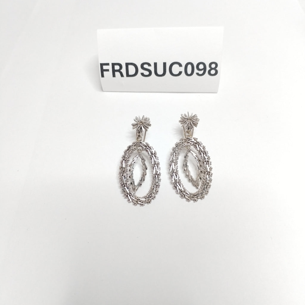 ARETES PAR ORO BLANCO 18 K 14.3 GRMS (SEMINUEVO)