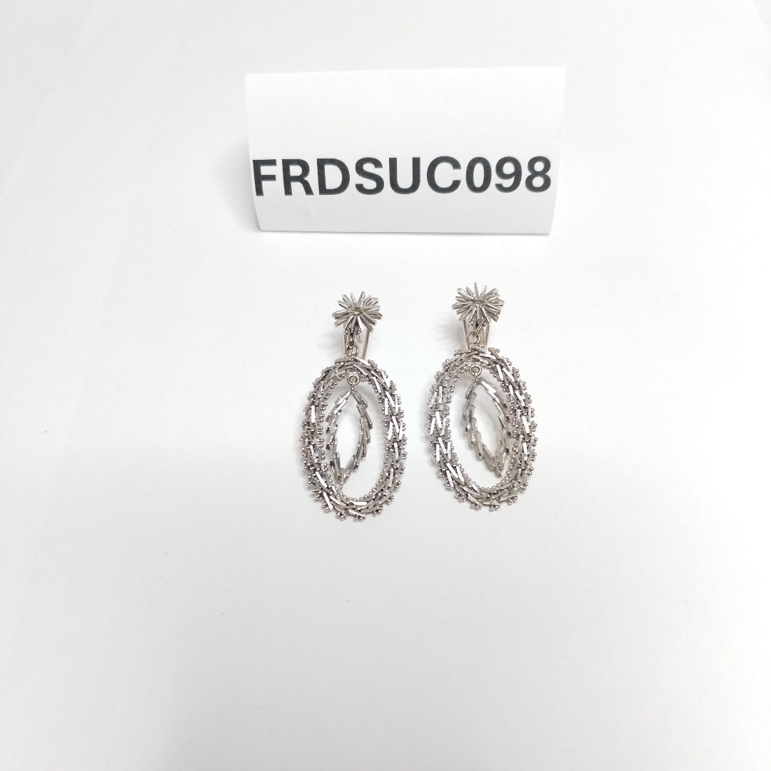 ARETES PAR ORO BLANCO 18 K 14.3 GRMS (SEMINUEVO)