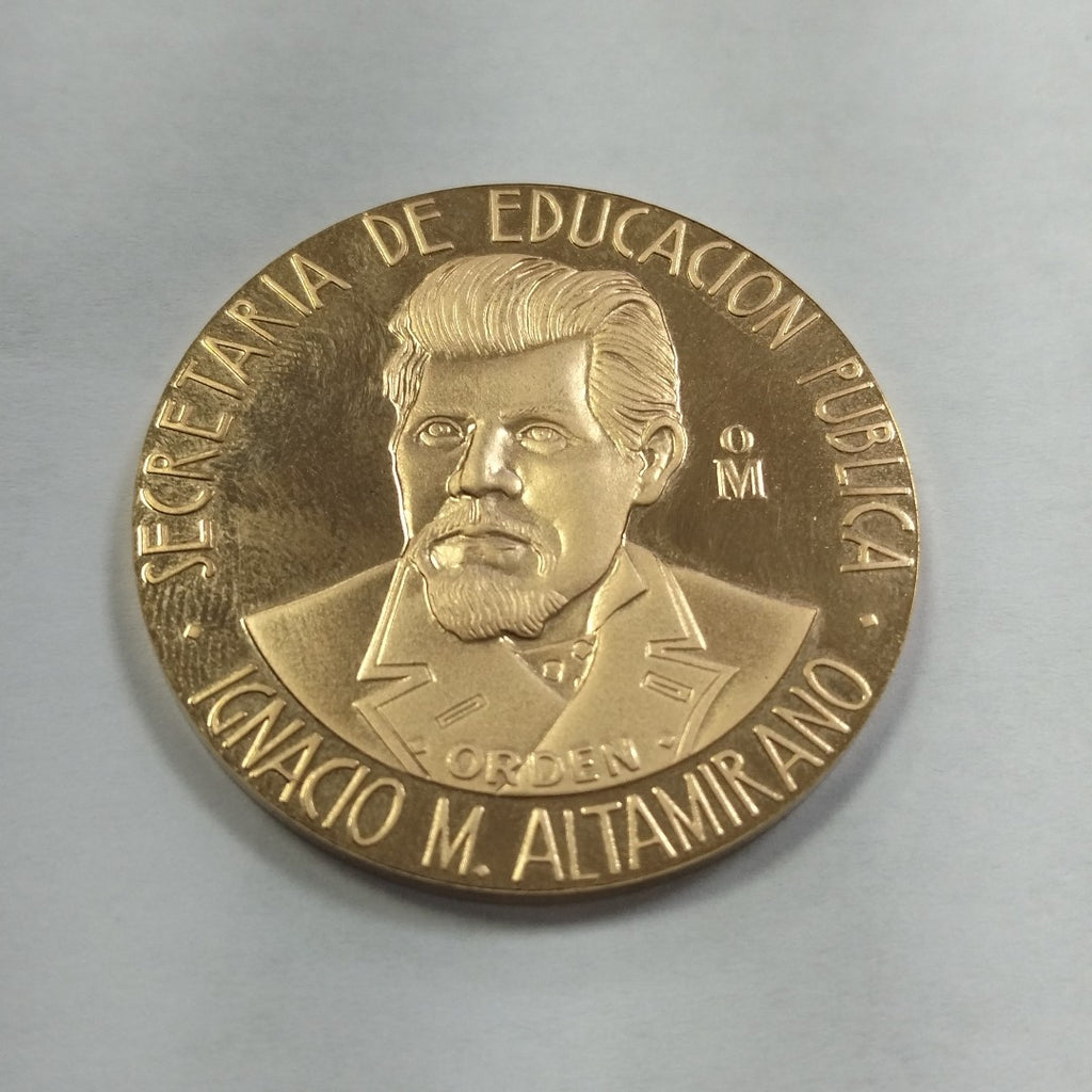 MEDALLA CONMEMORATIVA ORO 21 K 42,00 GRMS (SEMINUEVO)