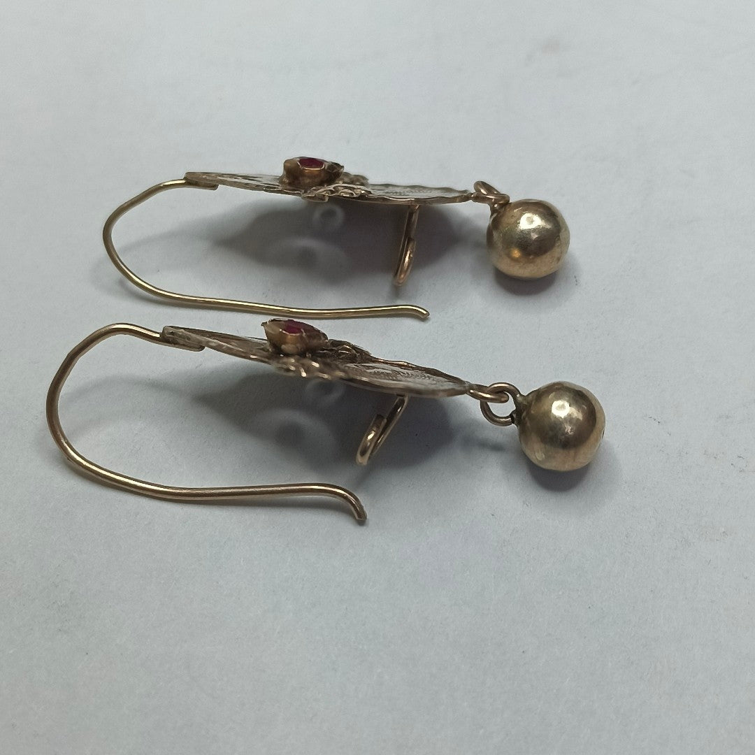 K1 3.1 GRMS 8 K IDENTIFICACIÓN ARETES PAR MATERIALES ORO MATERIALES G (SEMINUEVO)