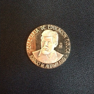 MEDALLA CONMEMORATIVA ORO 21 K 42,00 GRMS (SEMINUEVO)