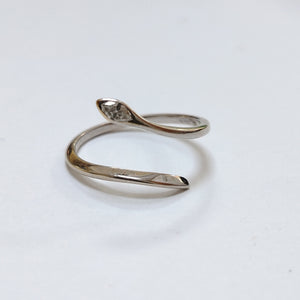 ANILLITO ORO, ORO BLANCO 14 K 1.6 GRMS (SEMINUEVO)