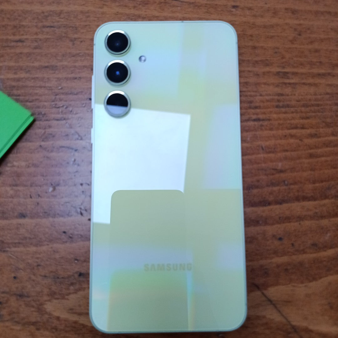 CELULAR SAMSUNG GALAXY A55 5G SM-A556E (2024) 256 GB 8 GB RAM (SEMINUEVO)