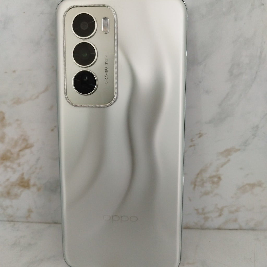 CELULAR OPPO RENO12 5G CPH2625 (2024) 512 GB 12 GB RAM (SEMINUEVO)
