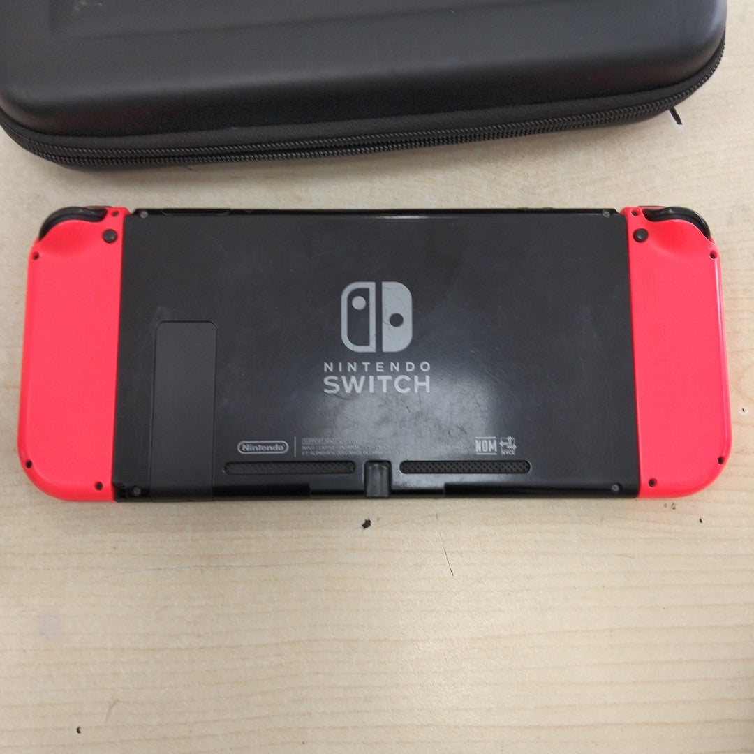 CONSOLA DE VIDEOJUEGO NINTENDO SWITCH 32 GB (SEMINUEVO)