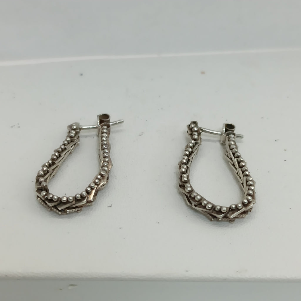 ARETES PAR PLATA 4.4 GRMS (SEMINUEVO)