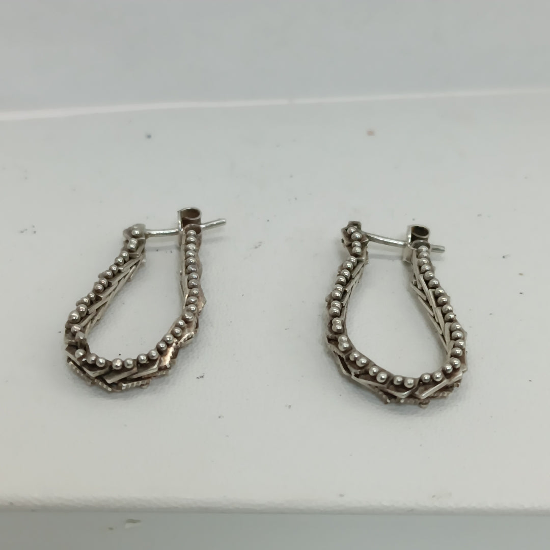 ARETES PAR PLATA 4.4 GRMS (SEMINUEVO)