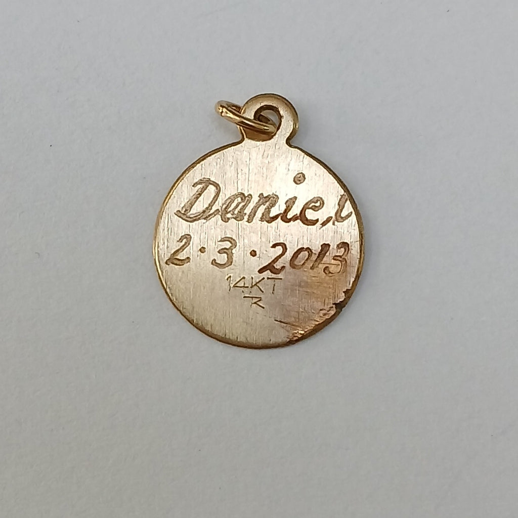 DIJE ORO 10 K 0.6 GRMS (SEMINUEVO)