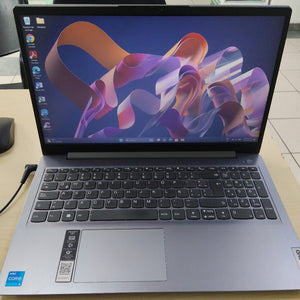 LAPTOP LENOVO IDEAPAD 3 15ITL6 (2023) 256 GB SSD 8 GB RAM (SEMINUEVO)