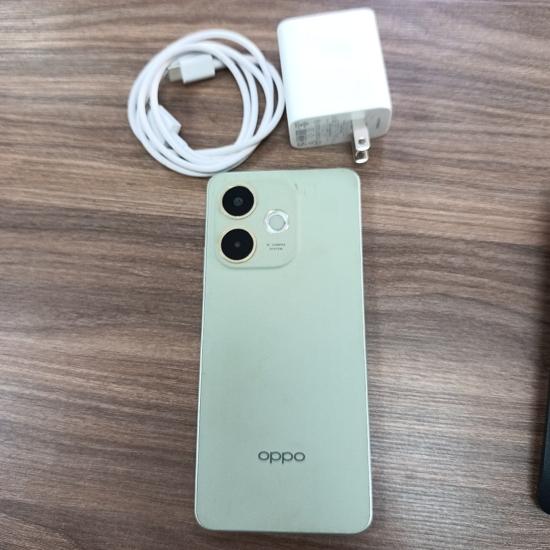 CELULAR OPPO A5 PRO CPH2711 (2025) 256 GB 8 GB RAM (SEMINUEVO)