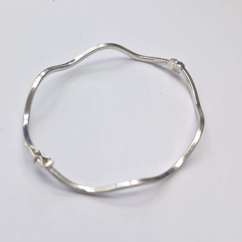 PULSERA RIGIDA ORO BLANCO 14 K 3.4 GRMS (SEMINUEVO)