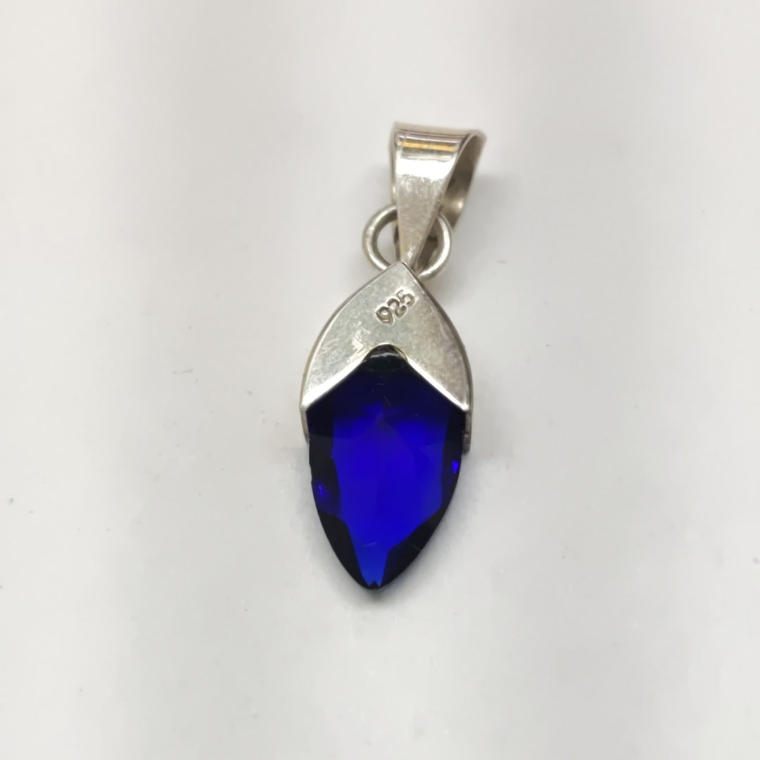 ARETES PAR,DIJE PLATA 6,20 GRMS (SEMINUEVO)